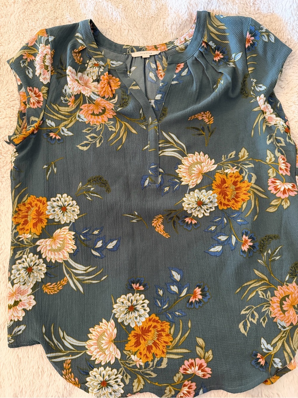 NWOT Ladies | fun 2 fun | Teal Floral Split-Neck Short Sleeve Top | Size Large